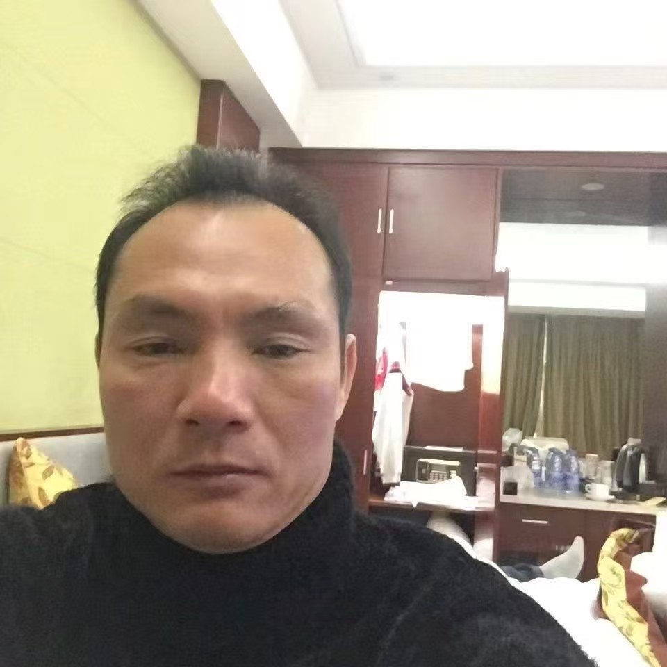 李国梁